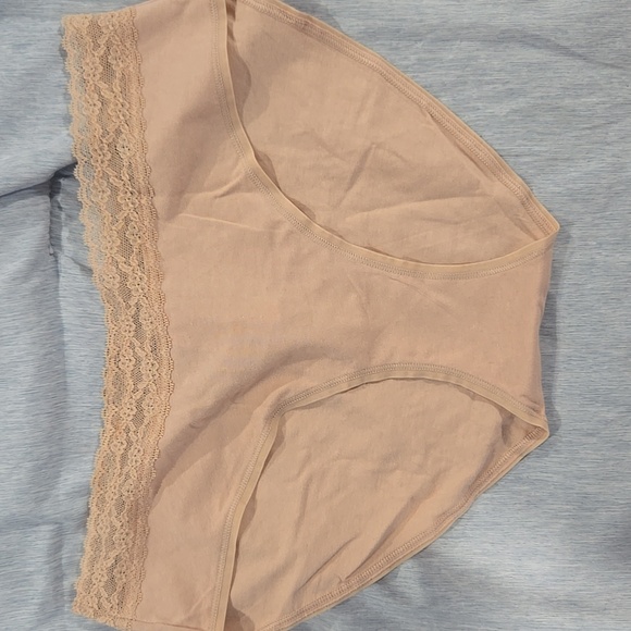 Lot of Victoria's Secret Panties - The Cotton Lace Pack - Picture 6 of 16